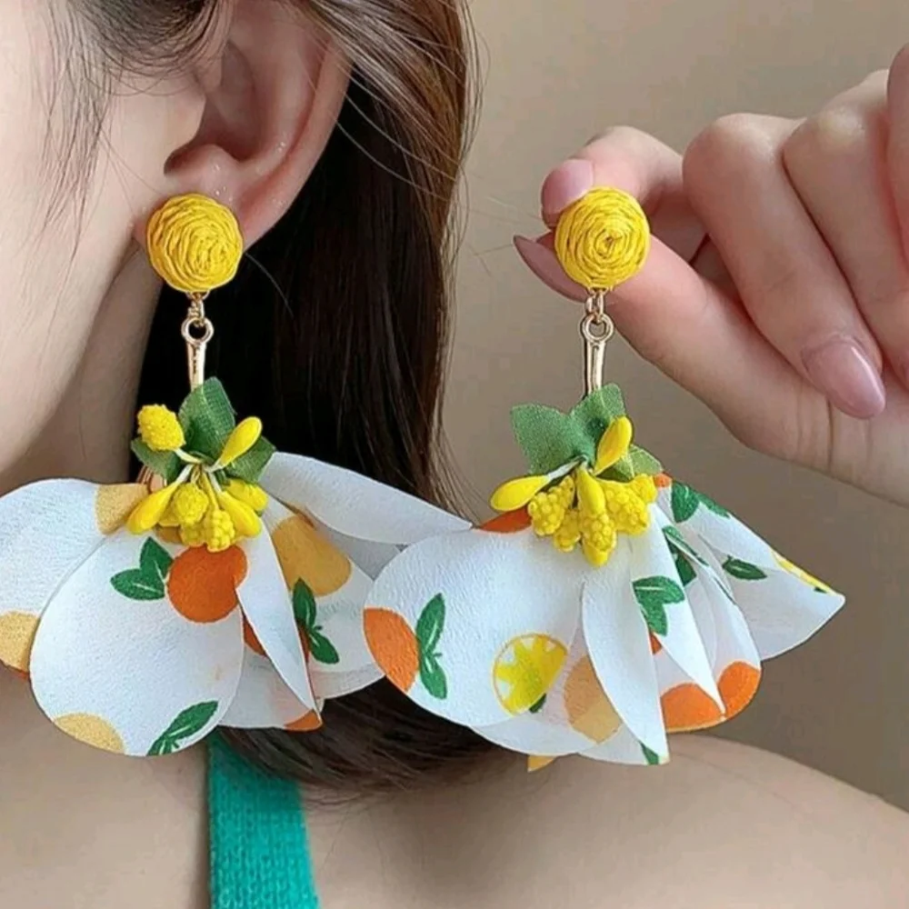 Unique Stunning Floral🌼 Petal Dangle Drop Earrings New!